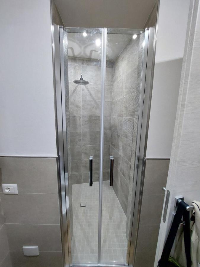 Da Me Mae Apartment La Spezia Bagian luar foto